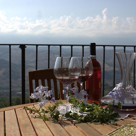 B&B "Za' Vittoria"#Lagodibomba Buitenkant foto