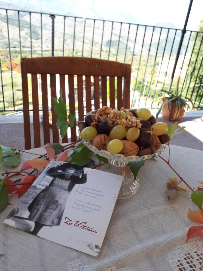 B&B "Za' Vittoria"#Lagodibomba Buitenkant foto