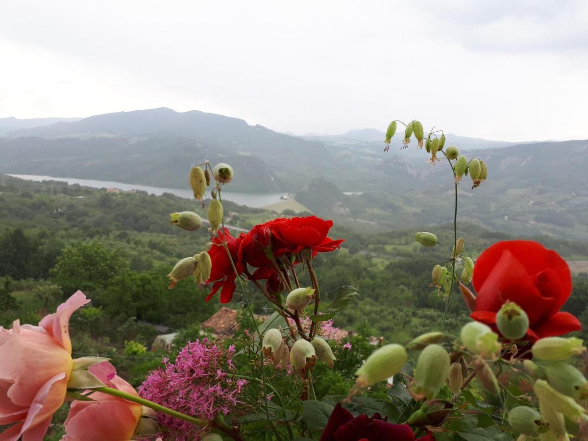 B&B "Za' Vittoria"#Lagodibomba Buitenkant foto