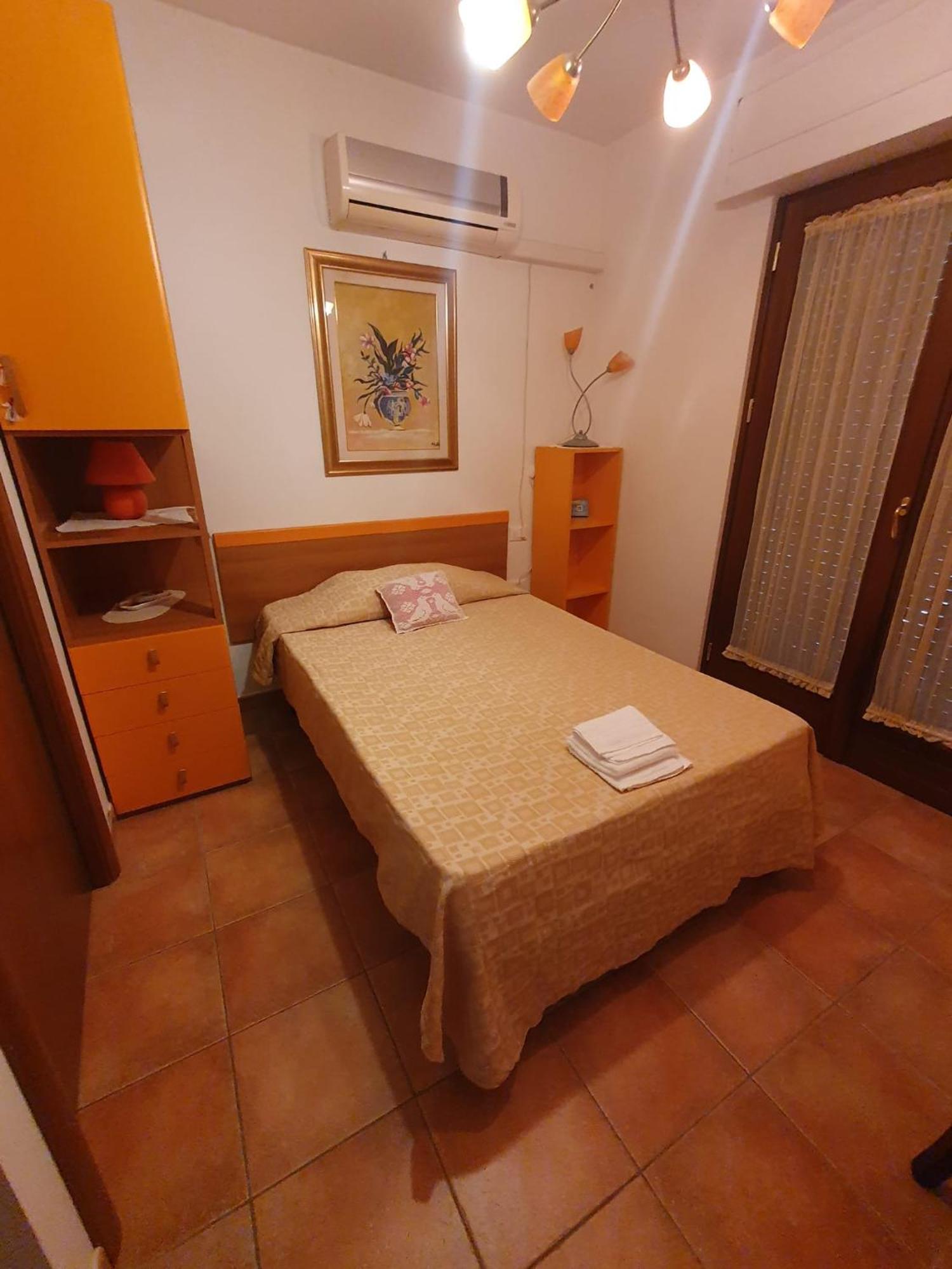 B&B "Za' Vittoria"#Lagodibomba Buitenkant foto