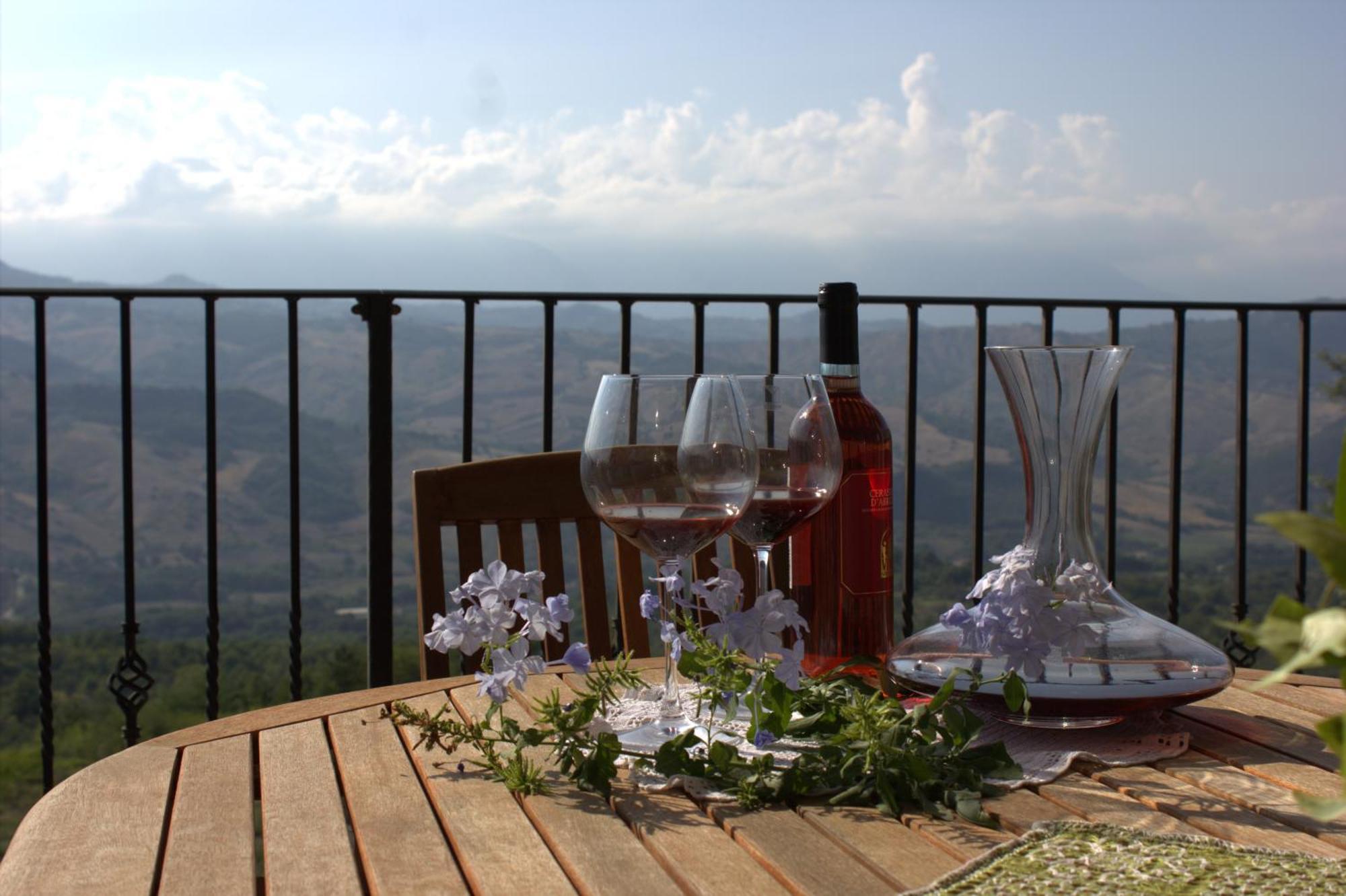 B&B "Za' Vittoria"#Lagodibomba Buitenkant foto